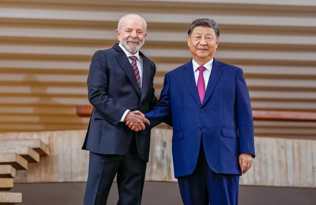 Relatório americano afirma que China tem base secreta no Brasil