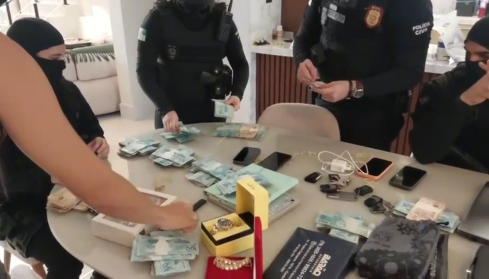 Influenciadores são alvo de operação por rifas ilegais que movimentaram milhões no RN