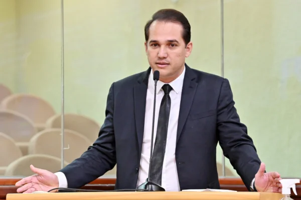 Grupo de Allyson poderá apoiar o candidato do PT no mandato-tampão