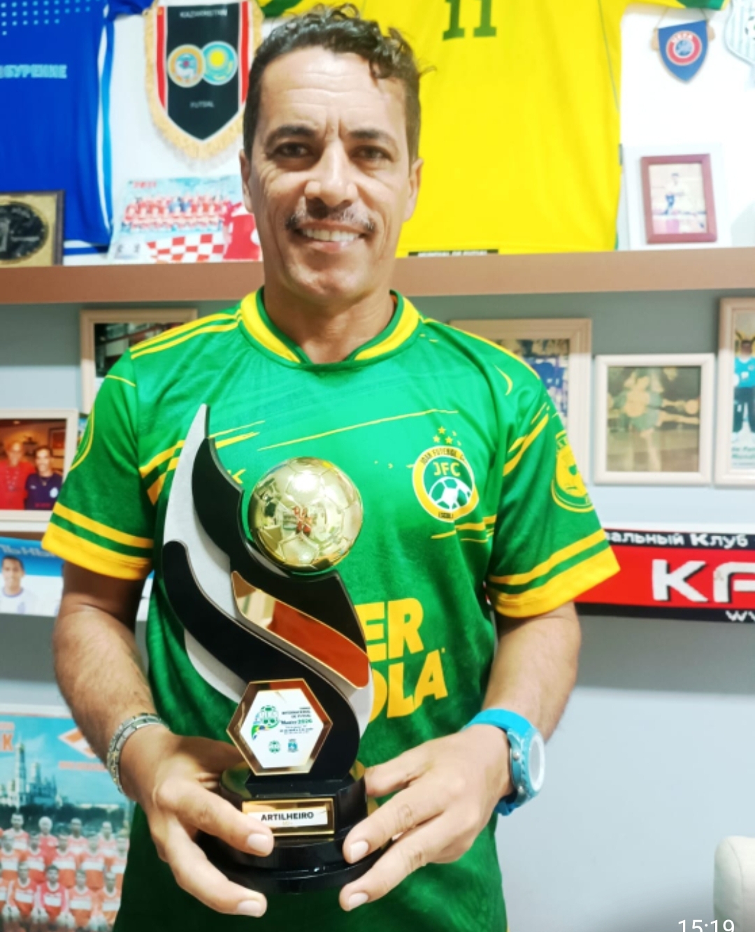 Joan Nunes é destaque no V Torneio Internacional Master de Futsal
