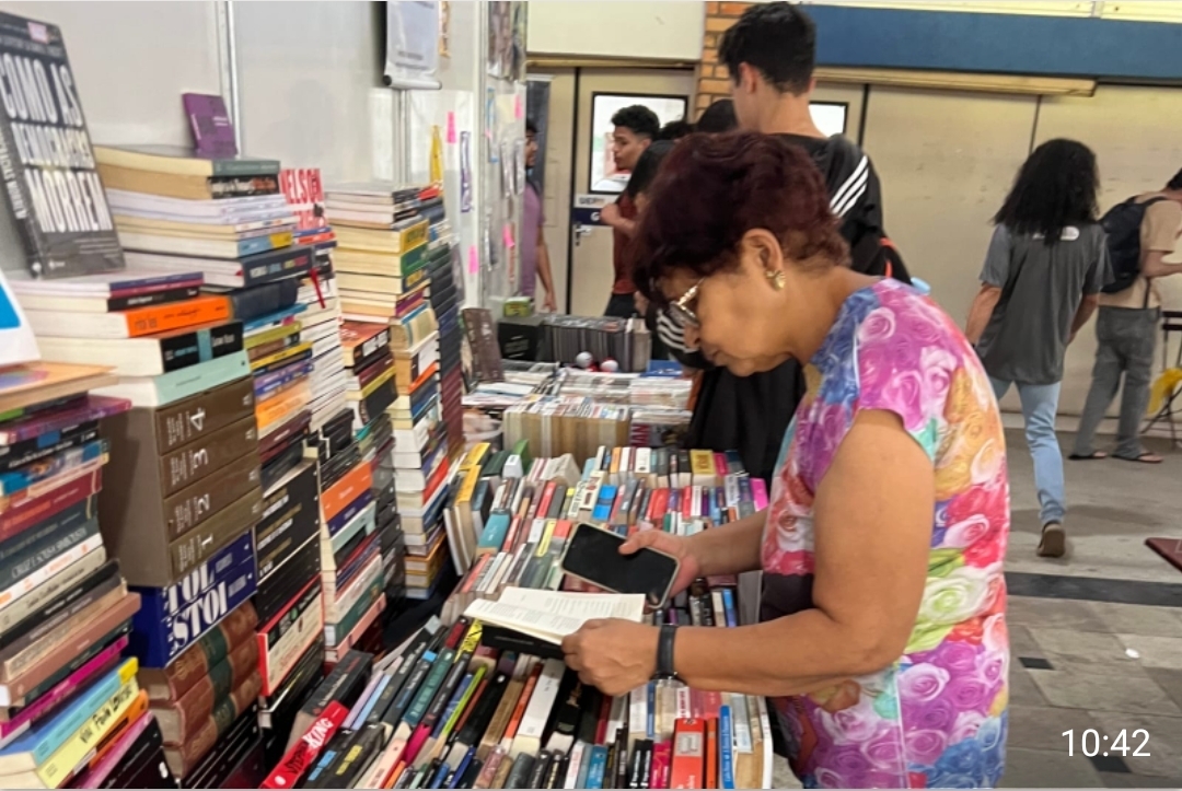 Feira Literária ocupa o Complexo Cultural da UERN