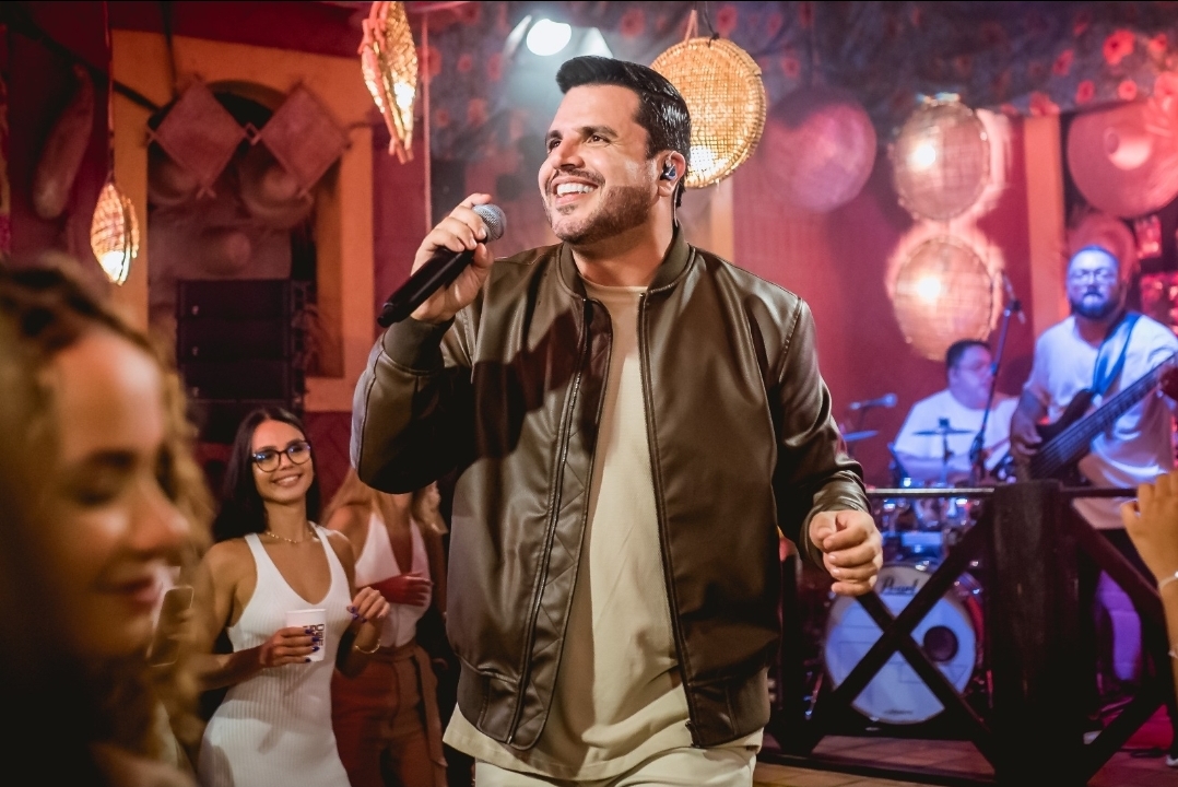 Pedro Luccas lança “Tudo do Meu Jeito em Forró” neste sábado no Teatro Riachuelo