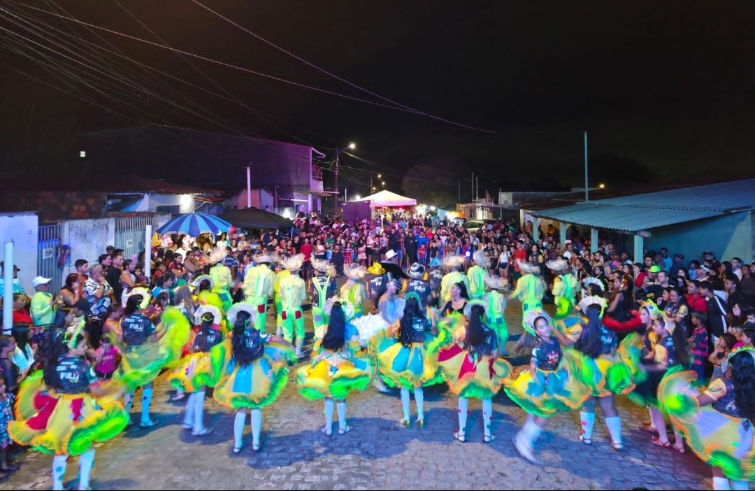 Mangabeira faz a festa na segunda noite do São João da zona rural de Macaíba
