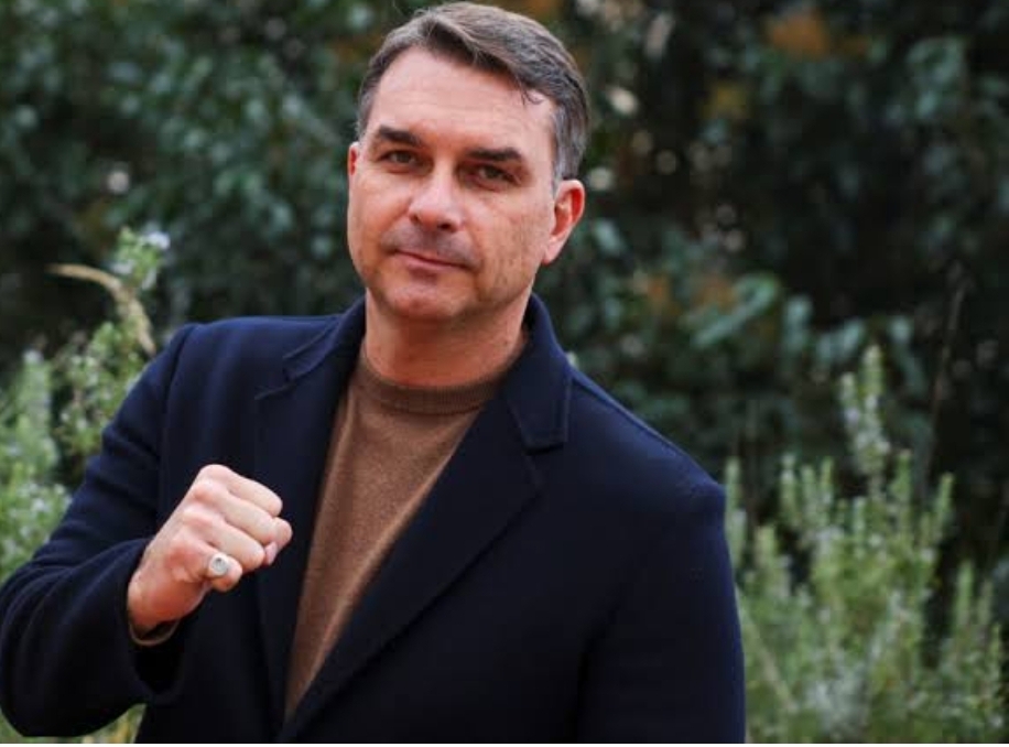 PT pede investigação de caixa 2 em produção de filme sobre Bolsonaro
