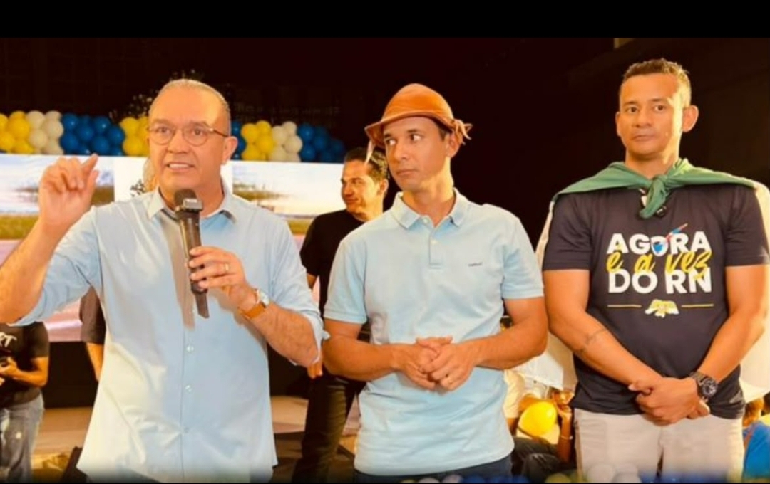 "Quem está comigo está com Kelps para federal!", diz Sirleno Júnior diante de Allyson Bezerra