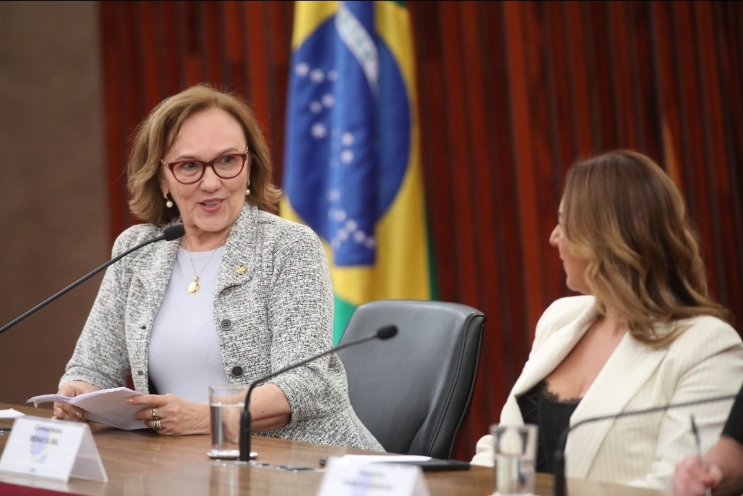 Com voto a favor, Zenaide ajuda a aprovar combate a trabalho escravo e à violência contra mulheres