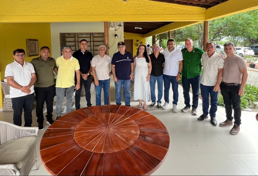 Grupo de oposição de Severiano Melo declara apoio à pré-candidatura de Álvaro Dias ao Governo do RN