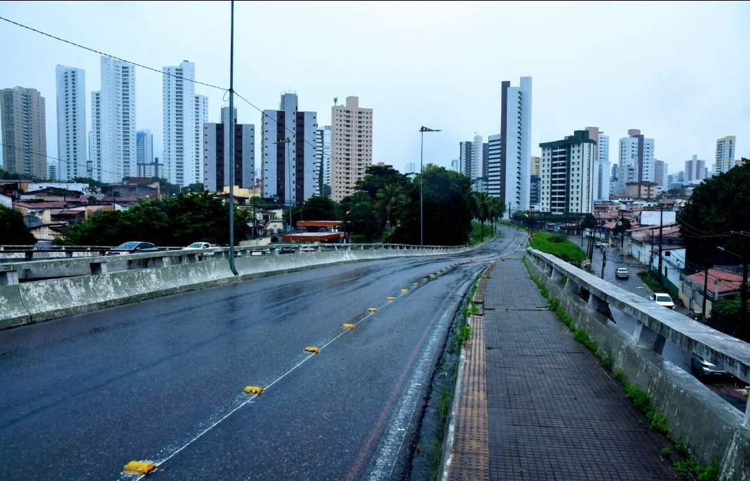 Natal permanece sob alerta meteorológico com previsão de chuvas até domingo