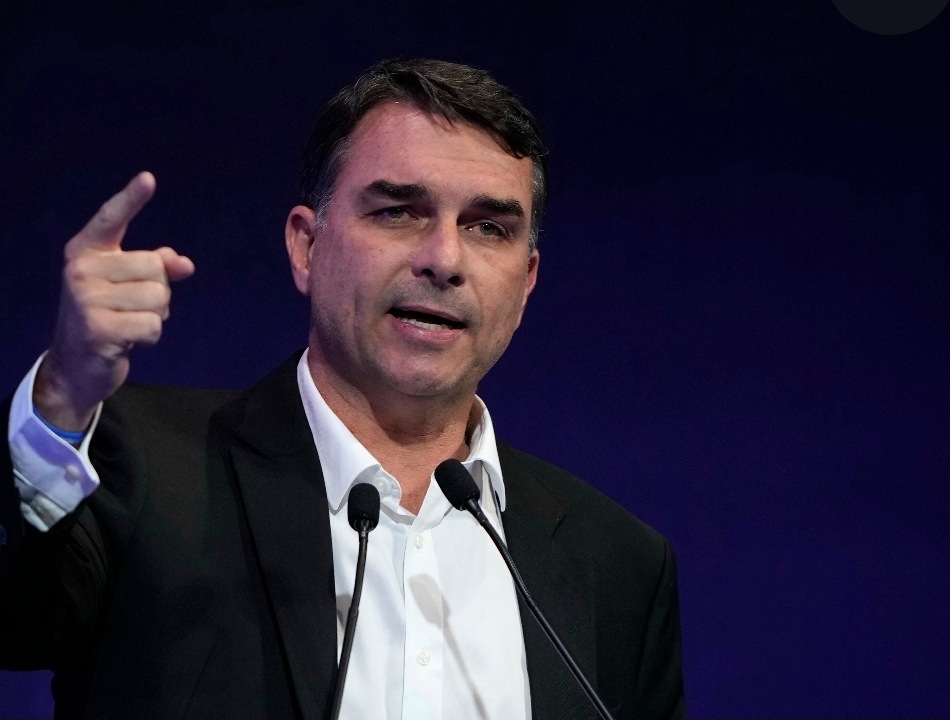Denúncia revela estrutura criminosa com dezenas de contas falsas com conteúdo mentiroso e pago nas redes sociais