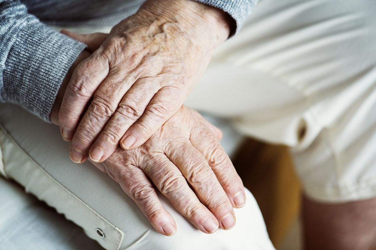 Alzheimer pode começar em nervos periféricos, diz estudo americano
