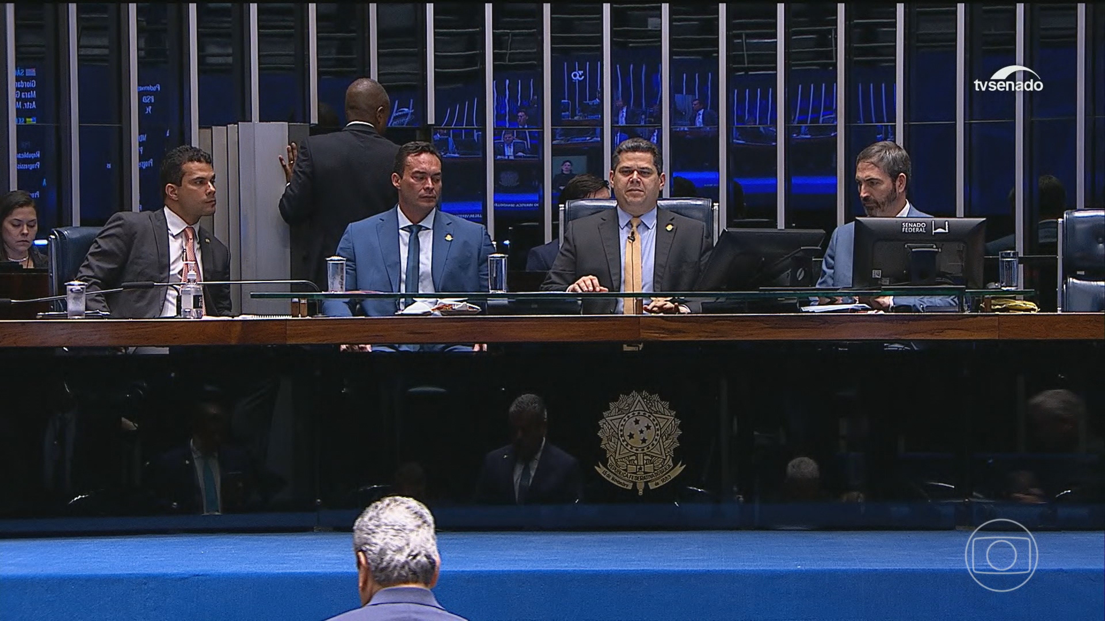 Senado aprova aposentadoria especial para agentes de saúde com impacto bilionário