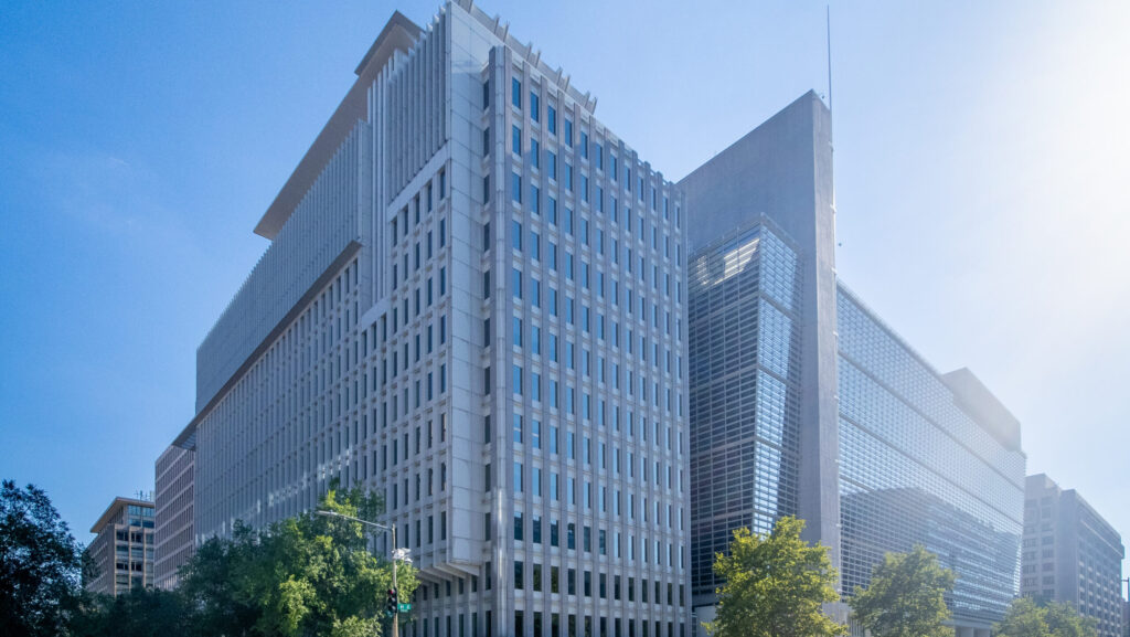 Banco Mundial alerta para freio na economia brasileira em 2026