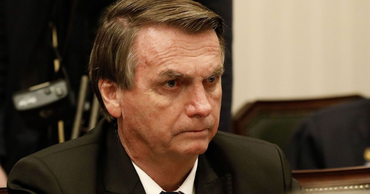 Bolsonaro solicita ao STF autorização para cirurgia no ombro