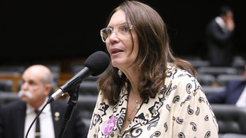 Câmara aprova prorrogação de aposentadoria compulsória