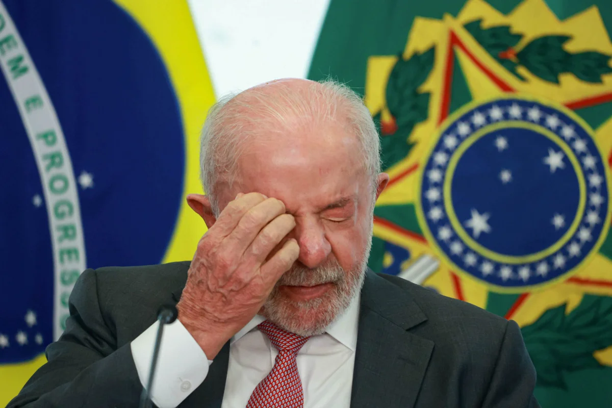 Campanha de Lula convoca reunião de emergência por desgaste com caso Moraes