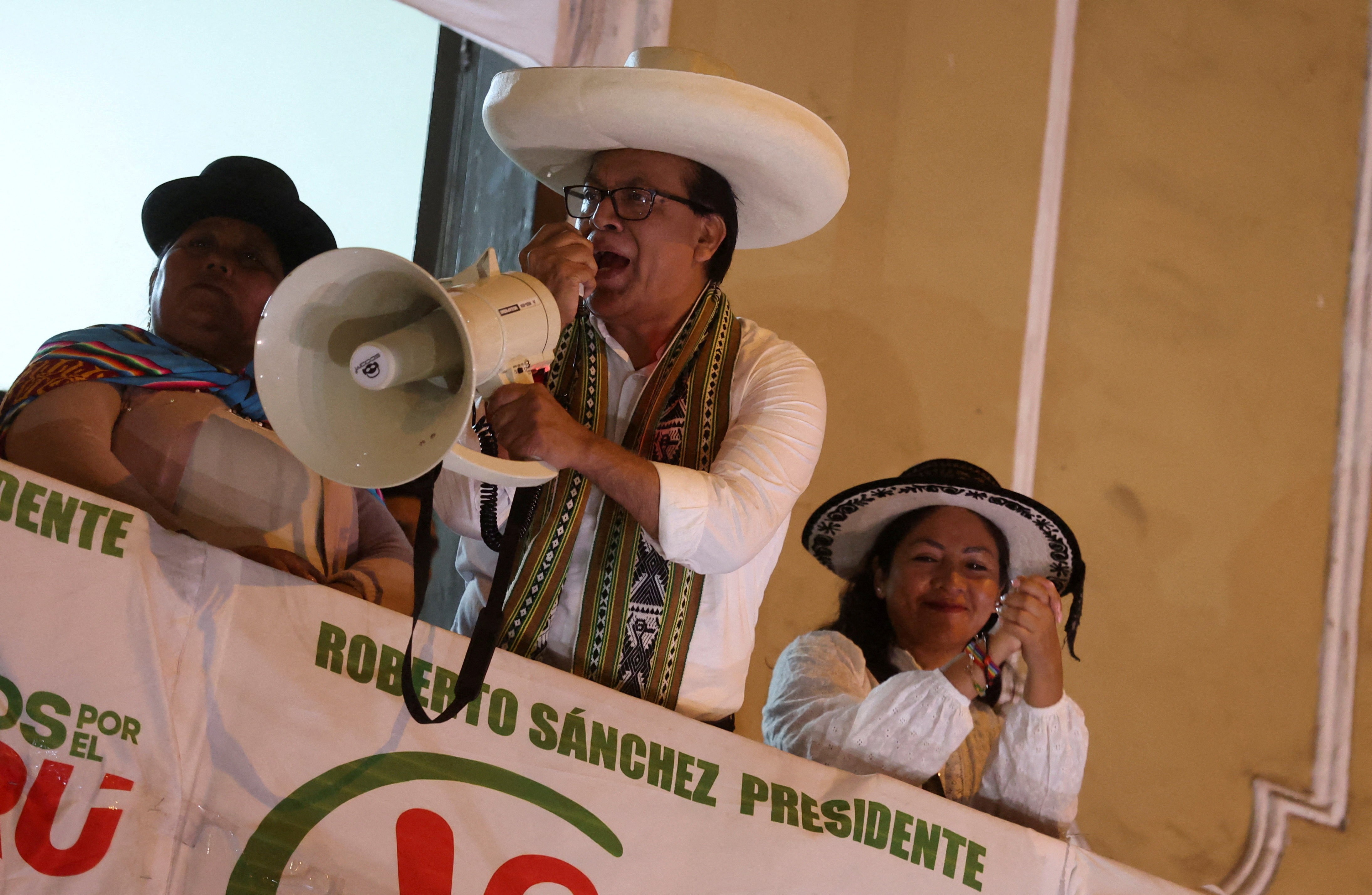 Roberto Sánchez pede anulação de votos no exterior em eleição presidencial do Peru