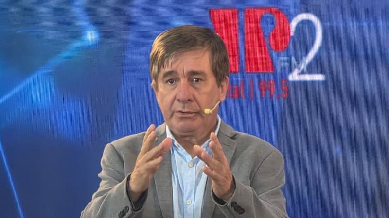 Debate do Grupo Dial Natal é marcado por tensão e acusações entre candidatos
