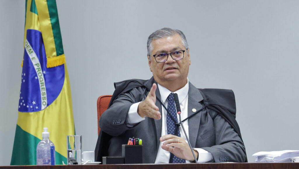 Dino propõe punição rigorosa a corruptos do Judiciário