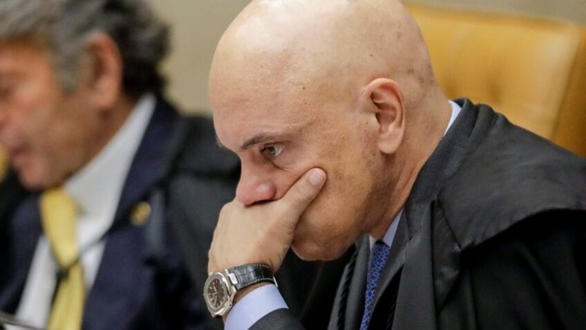Congresso articula anistia e impeachment após decisão de Moraes
