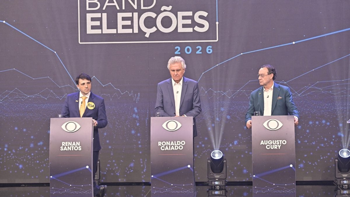 Debate esvaziado na Band: Renan, Caiado e Cury focam críticas em Lula e Flávio