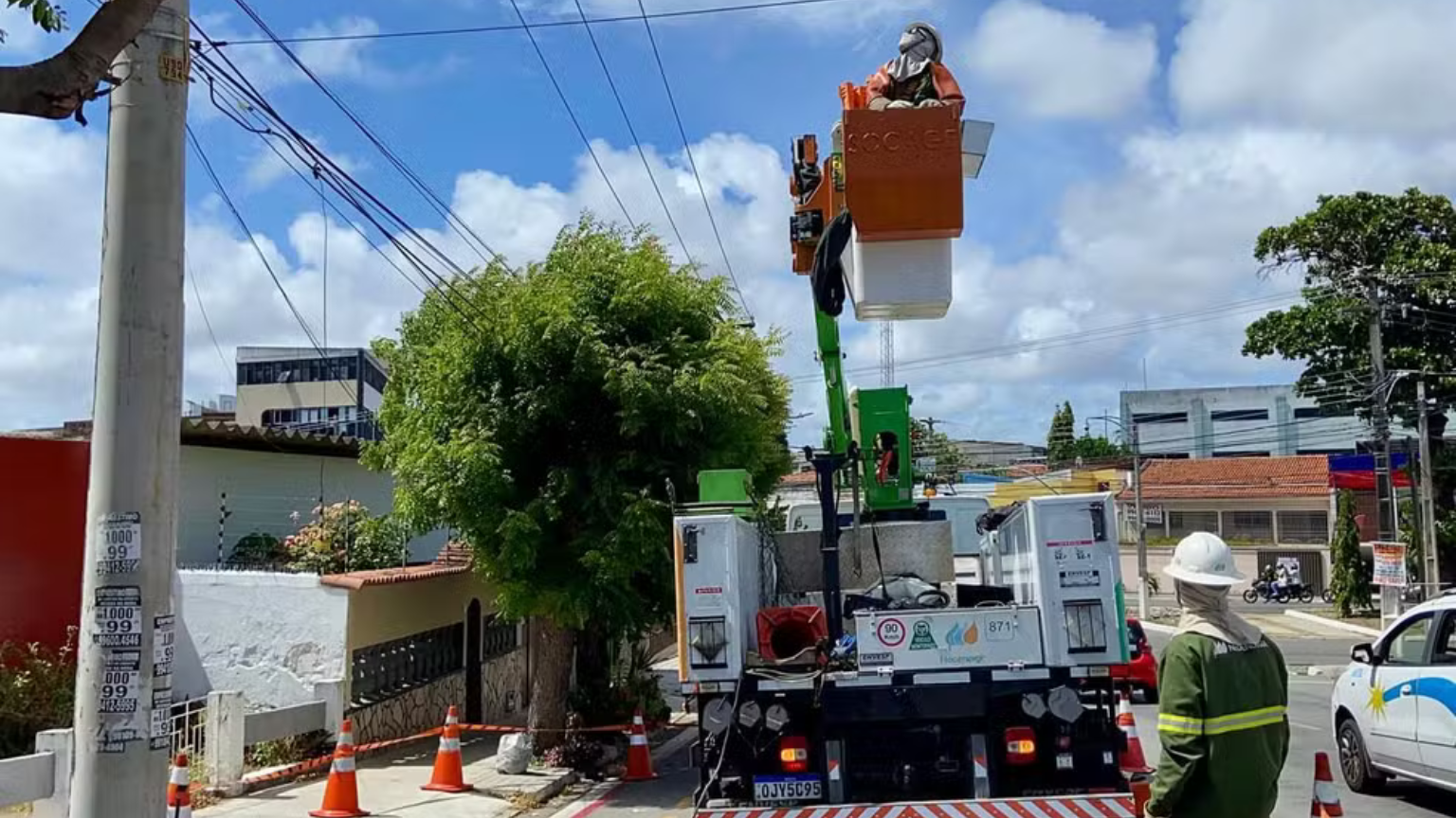 Neoenergia Cosern corta energia em cinco bairros de Natal