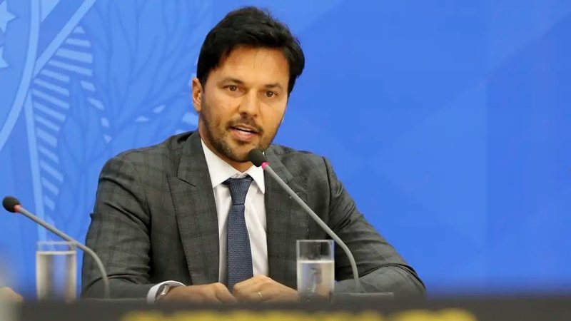 Fábio Faria torna-se peça central em investigação sobre Daniel Vorcaro