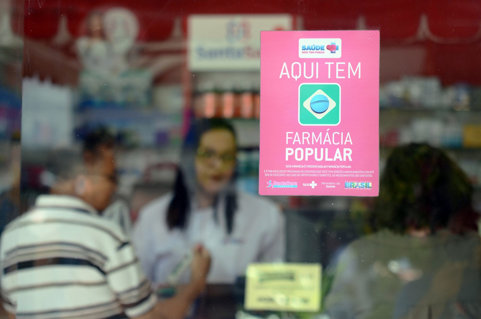 Farmácias de Natal deverão informar sobre remédios gratuitos do SUS e podem ser multadas