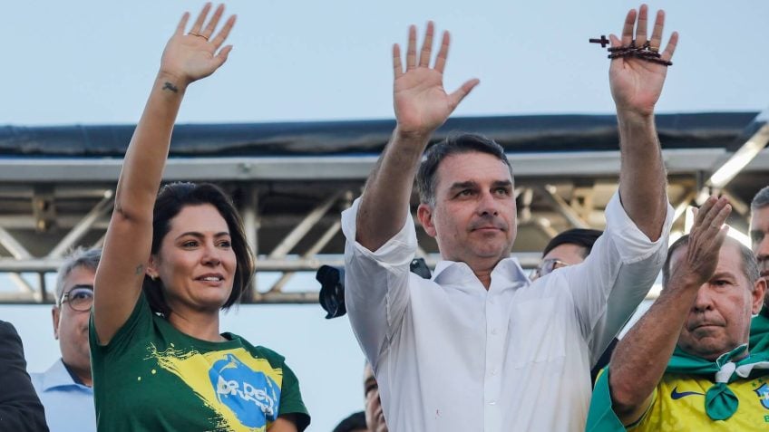 Flávio pede desculpas a Michelle em gesto pela unidade do PL