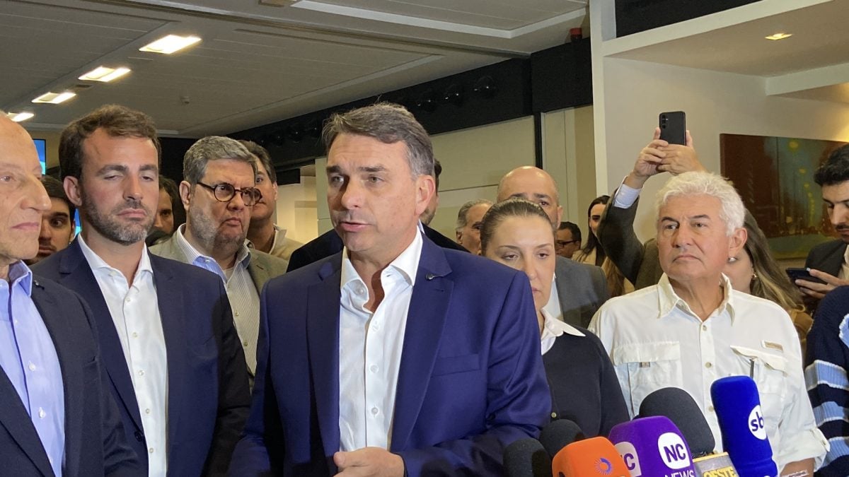 Flávio promete ministros técnicos e articulação direta no Congresso