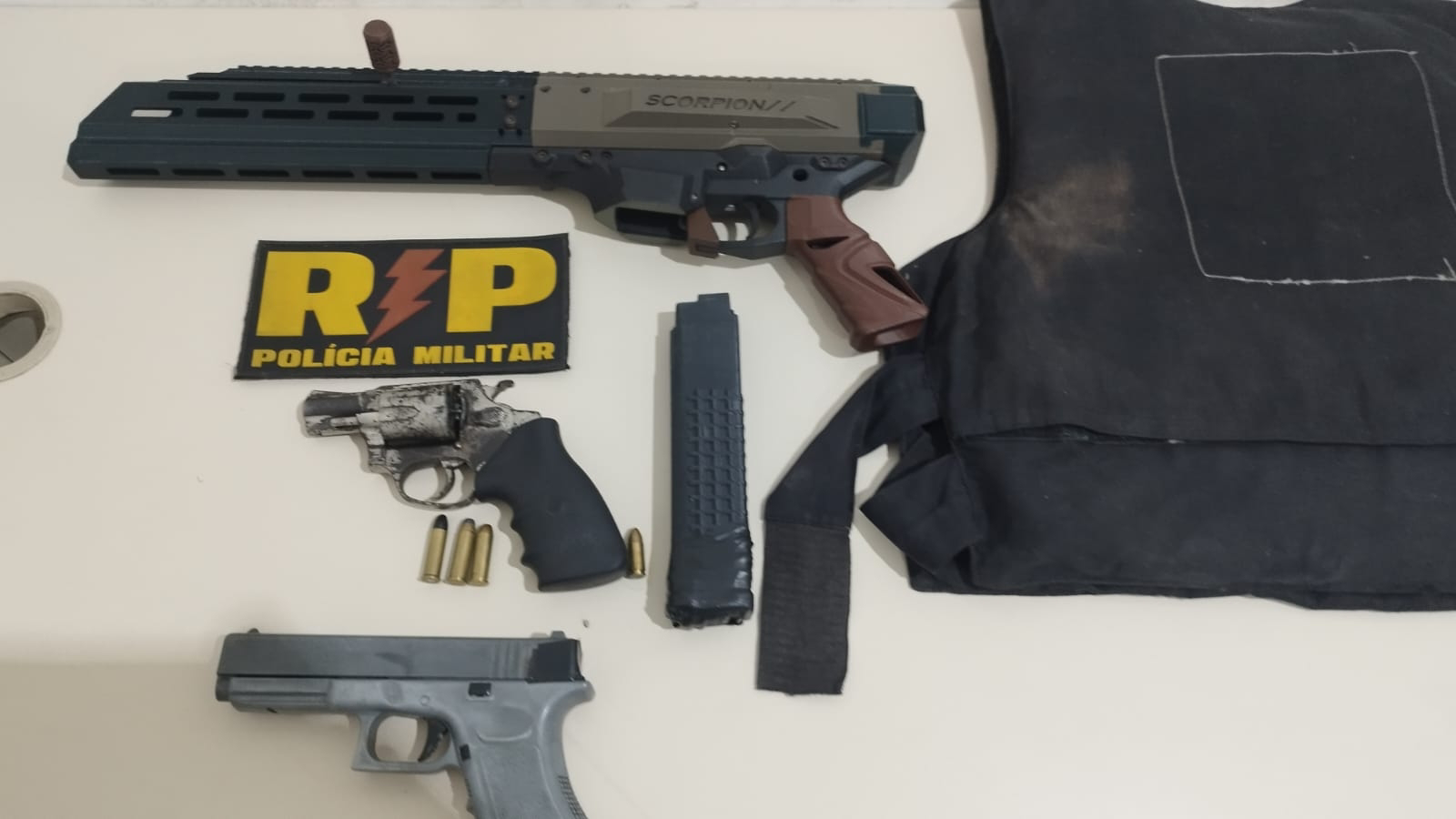 Polícia prende foragido com arsenal em Natal