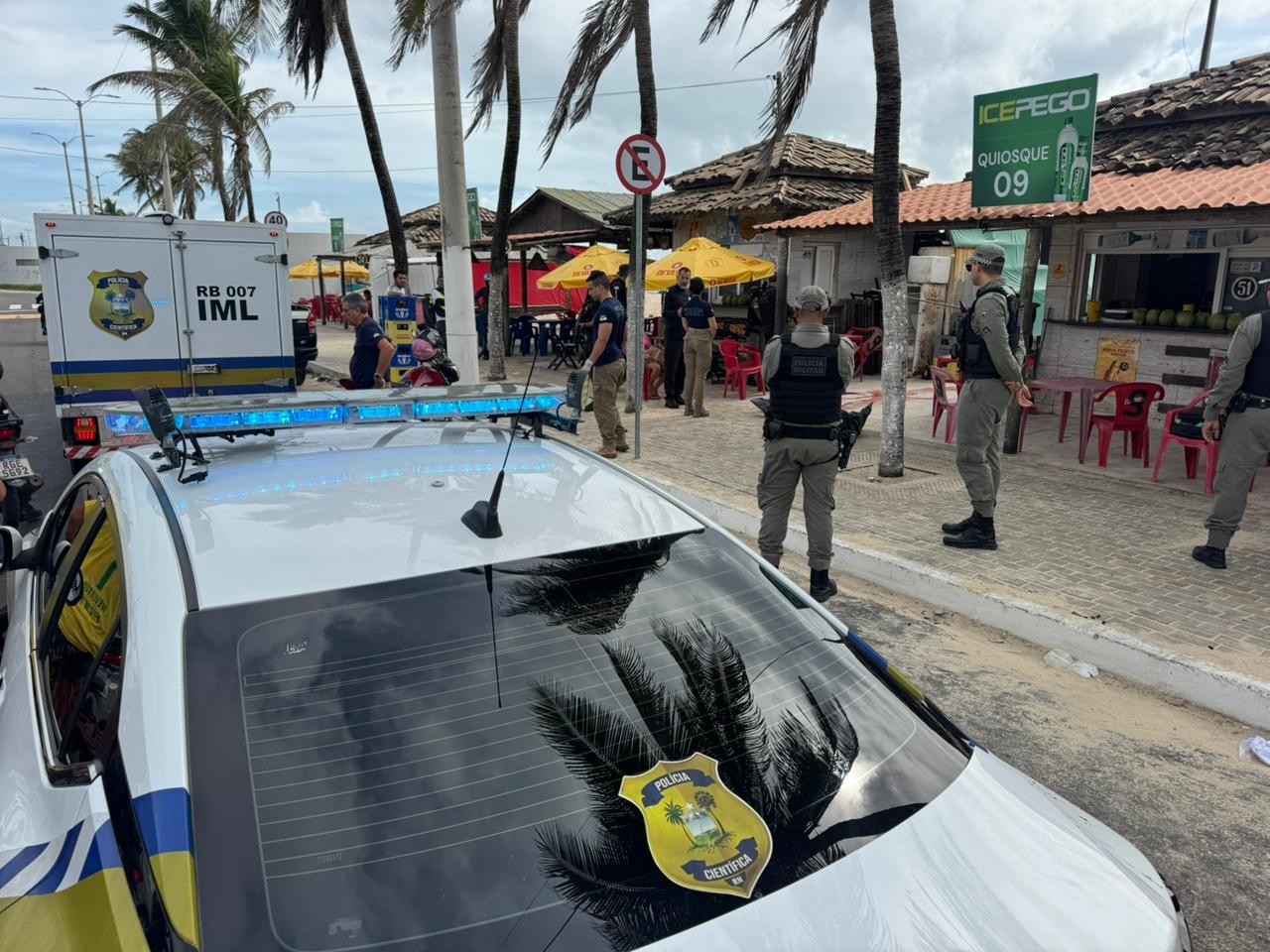 Casal atira e mata guia de turismo na Praia do Meio do Meio, em Natal