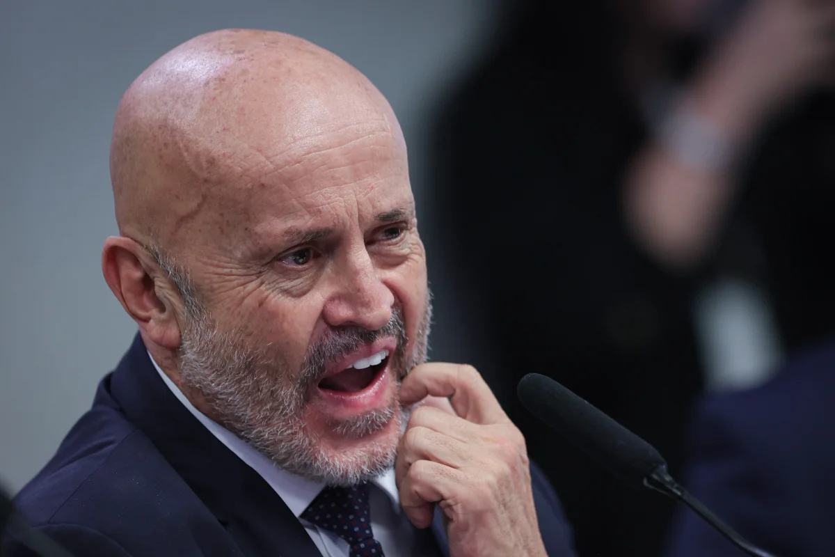 PF indicia ex-presidente do INSS e mais 46 suspeitos por corrupção