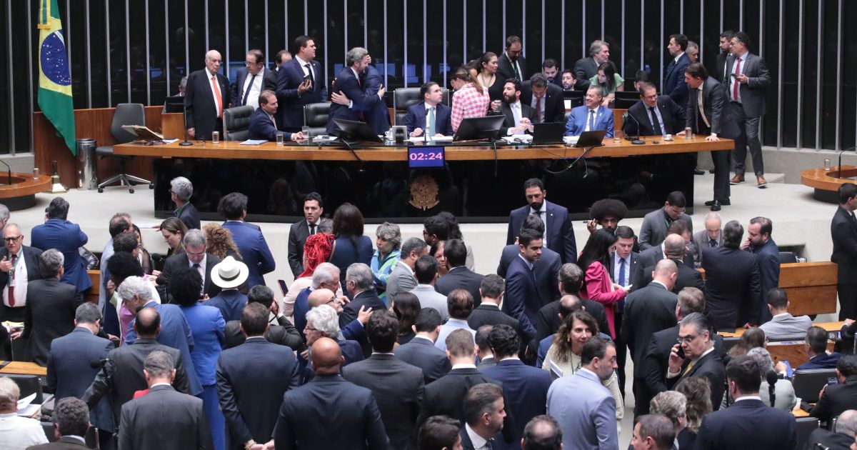 Janela Partidária transforma bancadas na Câmara