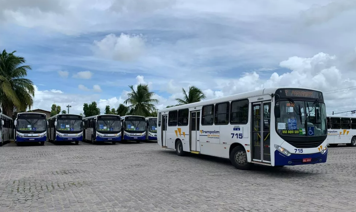 Jovem morre em colisão com ônibus na Grande Natal