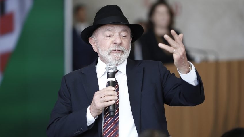 Governo Lula reage a tarifaço dos EUA com Lei de Reciprocidade e recurso na OMC