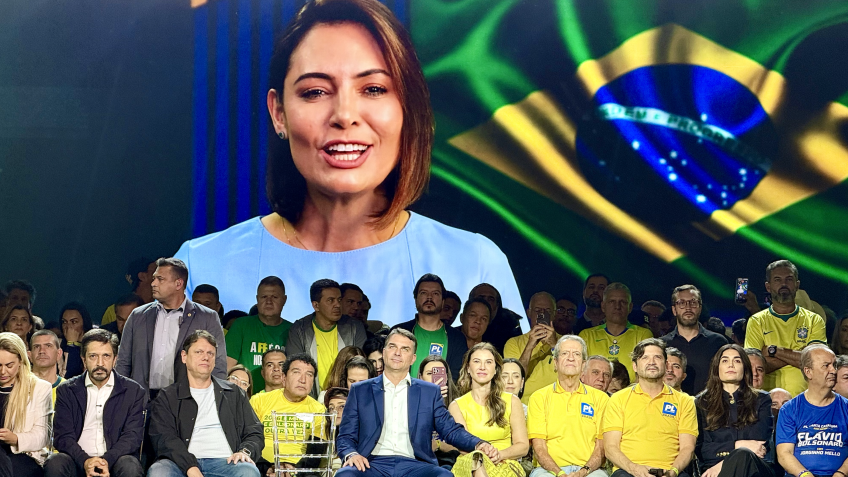 A estratégia de Flávio para atrair o eleitorado feminino na convenção do PL