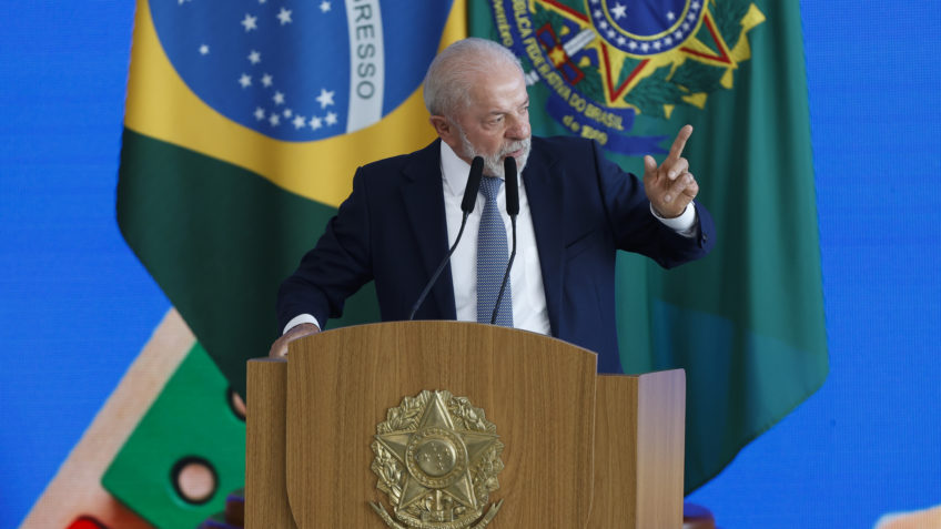 Lula e Sánchez assinam pacto por igualdade de gênero