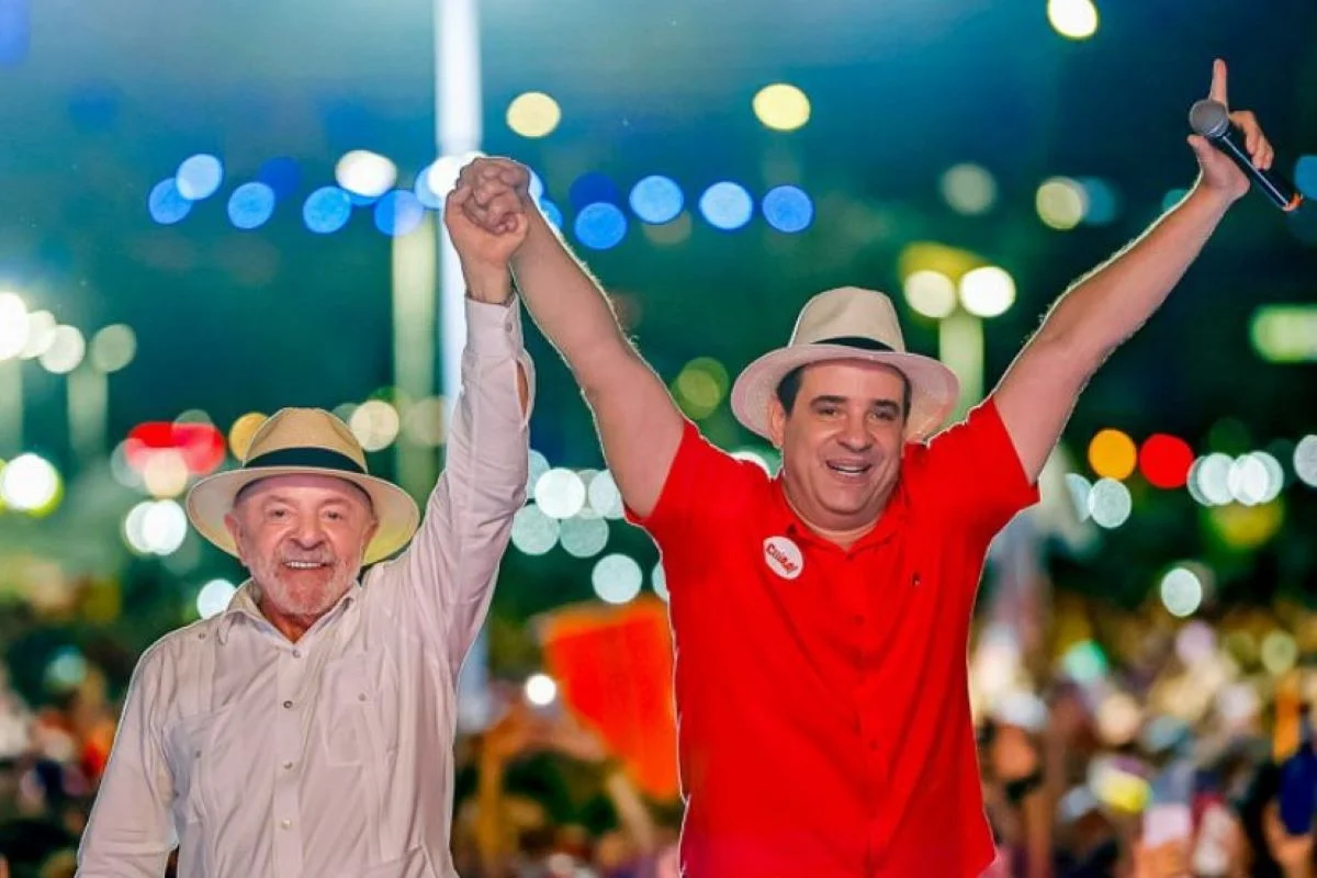 Deu no Portal Metrópoles: Lula divide palanque com fiscal suspeito de aumentar o próprio salário