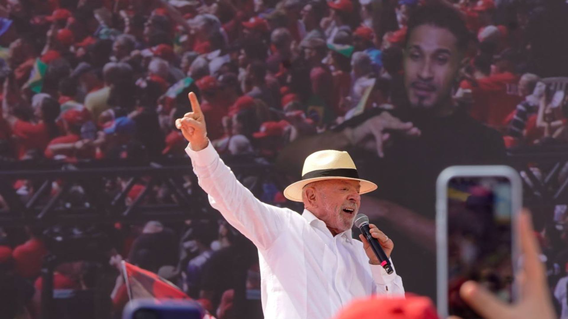Lula inicia maratona por 3 Estados no início da campanha oficial