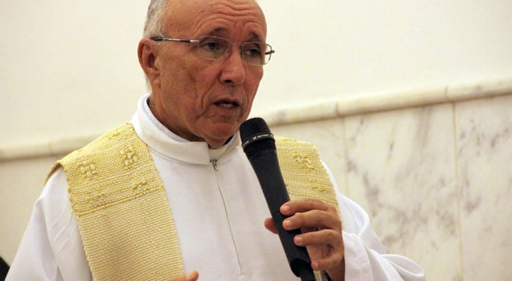 Monsenhor Lucas Batista Neto é internado em UTI devido a insuficiência cardíaca