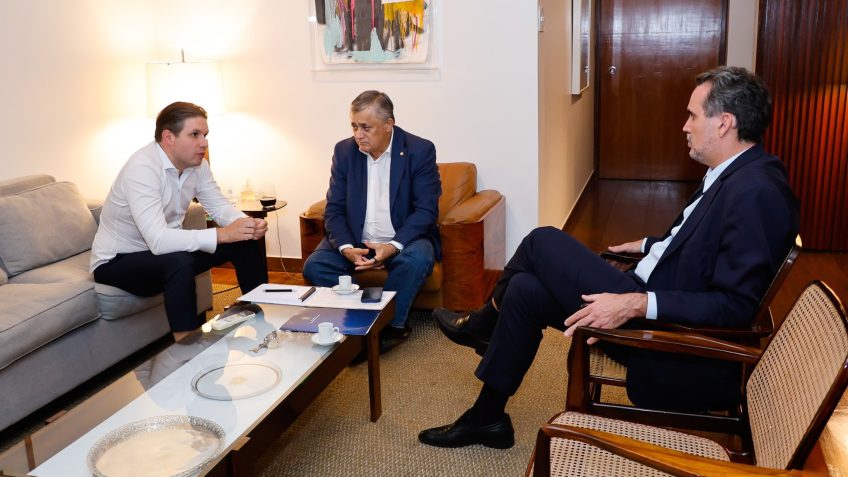 Presidente da Câmara articula com governo aumento do limite de faturamento do MEI