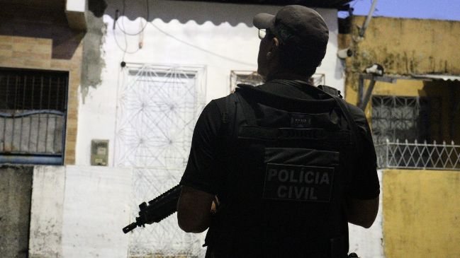 Mulher é resgatada após uma semana em cárcere privado na Grande Natal; suspeito é preso