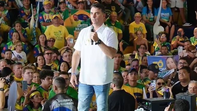 Em convenção na Paraíba, Flávio Bolsonaro defende programas sociais e aponta Nordeste como força eleitoral