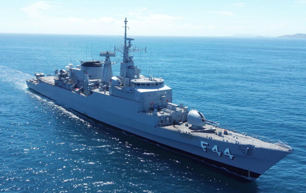 Marinha do Brasil abre Fragata Independência para visitação pública em Natal