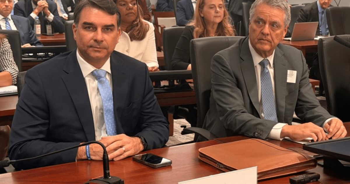 Flávio Bolsonaro defende cancelamento de tarifas dos EUA e critica Lula