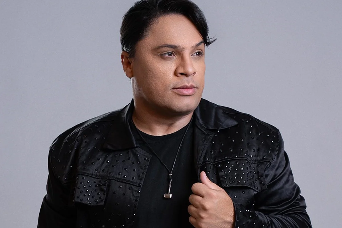 Filha de Neto Araújo confirma infarto fulminante como causa da morte do cantor