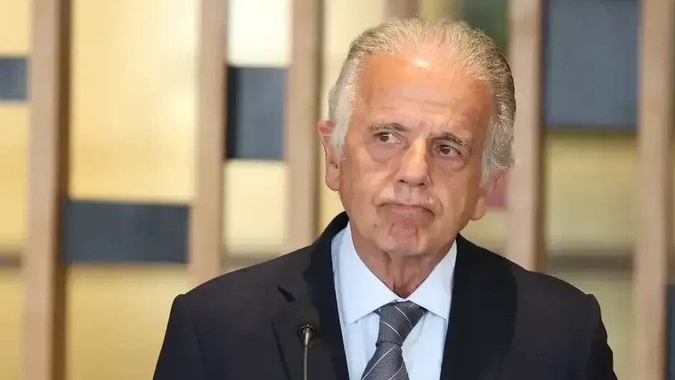 "Se os EUA invadirem o Brasil, a gente terá que abrir o portão", diz Ministro da Defesa Brasil