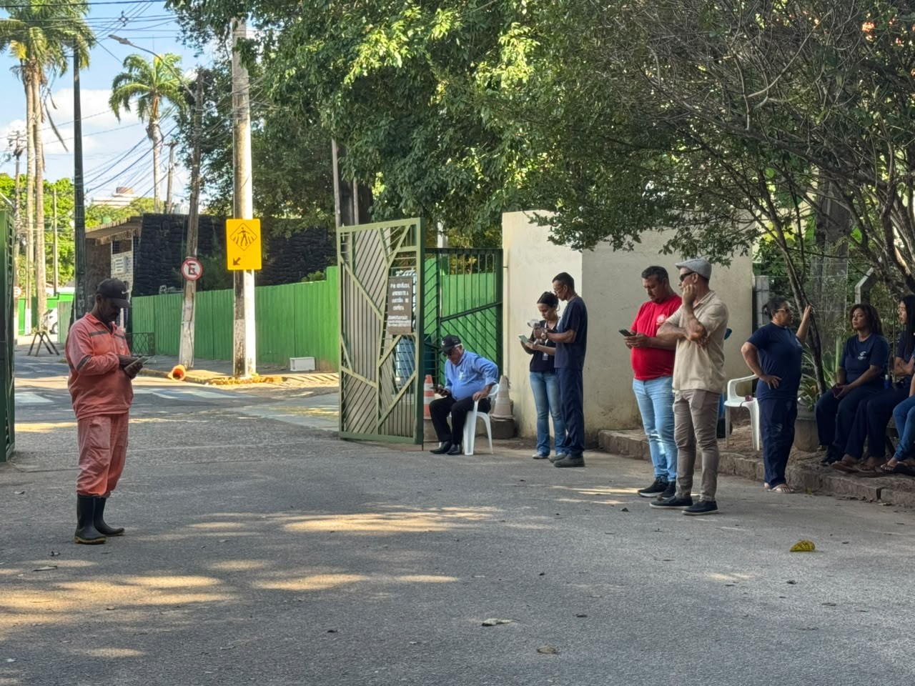 Trabalhadores terceirizados paralisam atividades no Parque das Dunas