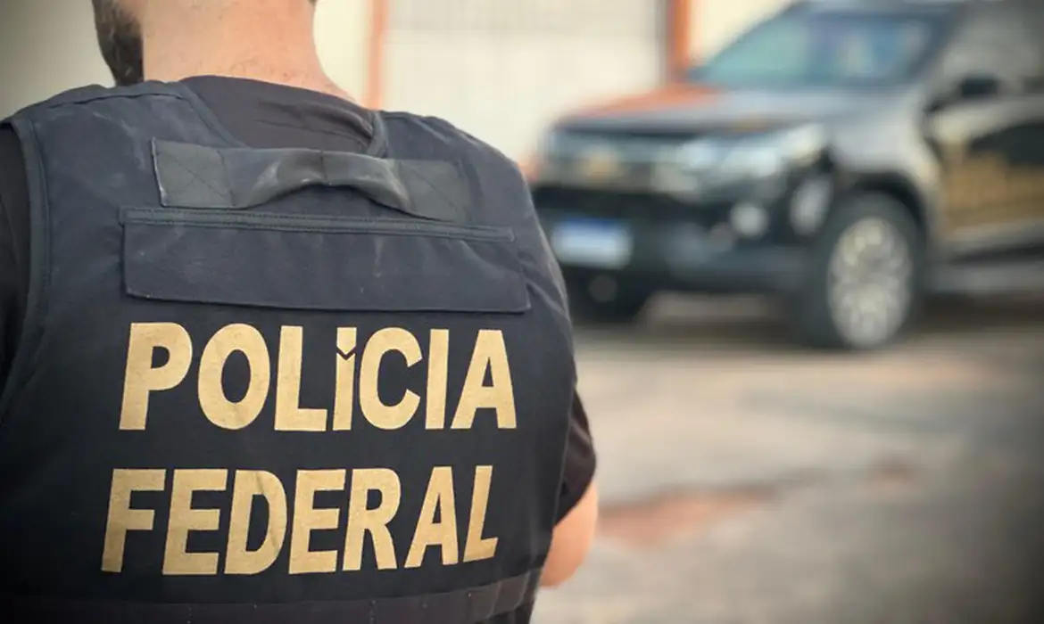 PF bloqueia R$ 10,4 bilhões em operação contra grupo ligado ao PCC, sancionado pelos EUA