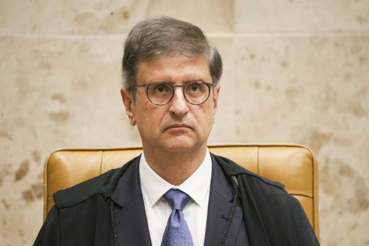 PGR pede nulidade de investigação de Mendonça sobre Moraes